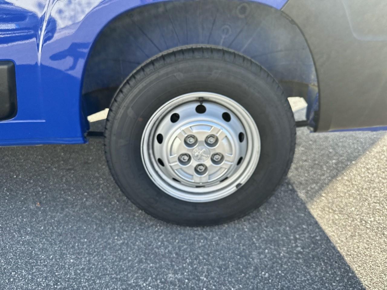 Peugeot Peugeot Boxer usata, con 4 freni a disco con 2 dischi ventilati
