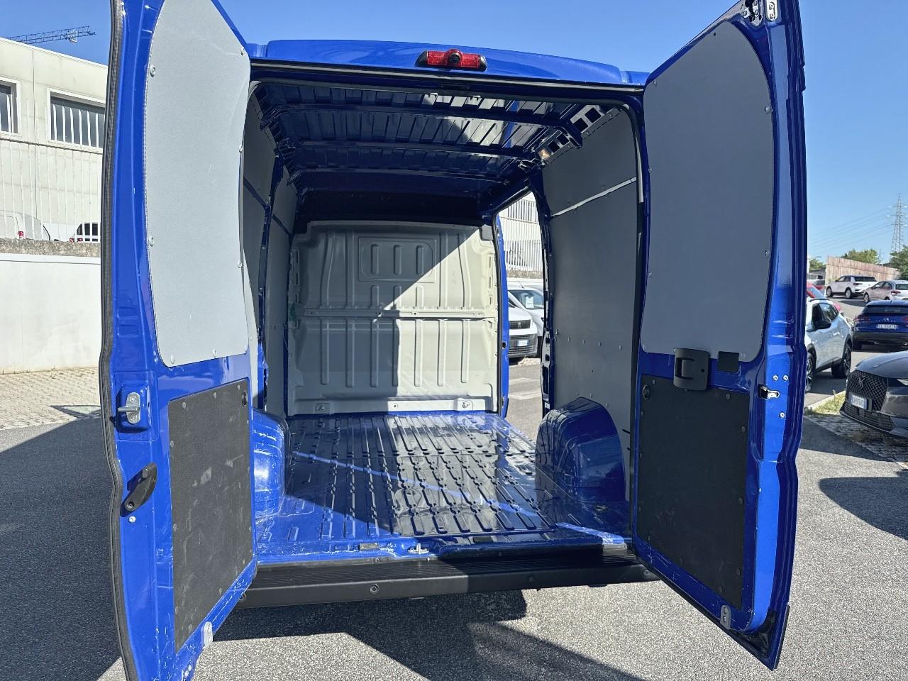 Peugeot Peugeot Boxer usata, con assistenza alla frenata di emergenza