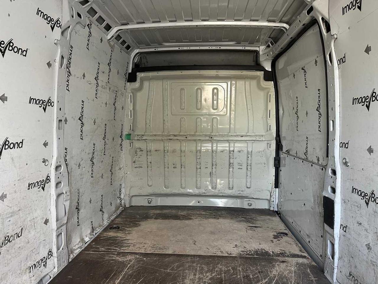 Peugeot Peugeot Boxer usata, con 4 porte
