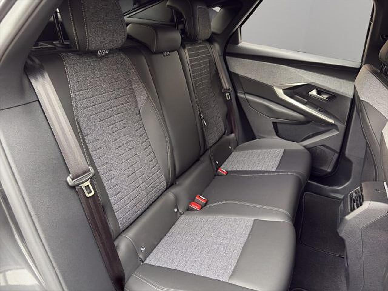 Peugeot Peugeot 3008 usata 12