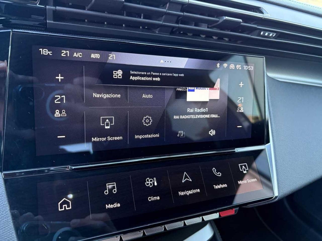 Peugeot Peugeot 308 usata, con 2 prese usb-c anteriori