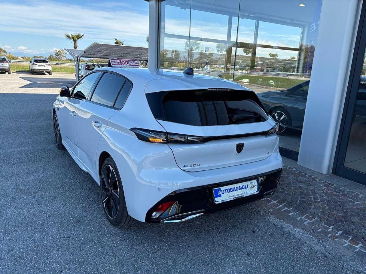 Peugeot Peugeot 308 usata, con alzacristalli anteriori e posteriori elettrici antipizzicamento con comando sequenziale