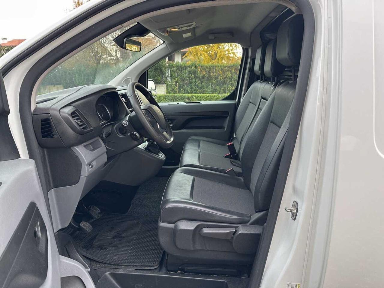 Peugeot Peugeot Expert usata, con 4 porte