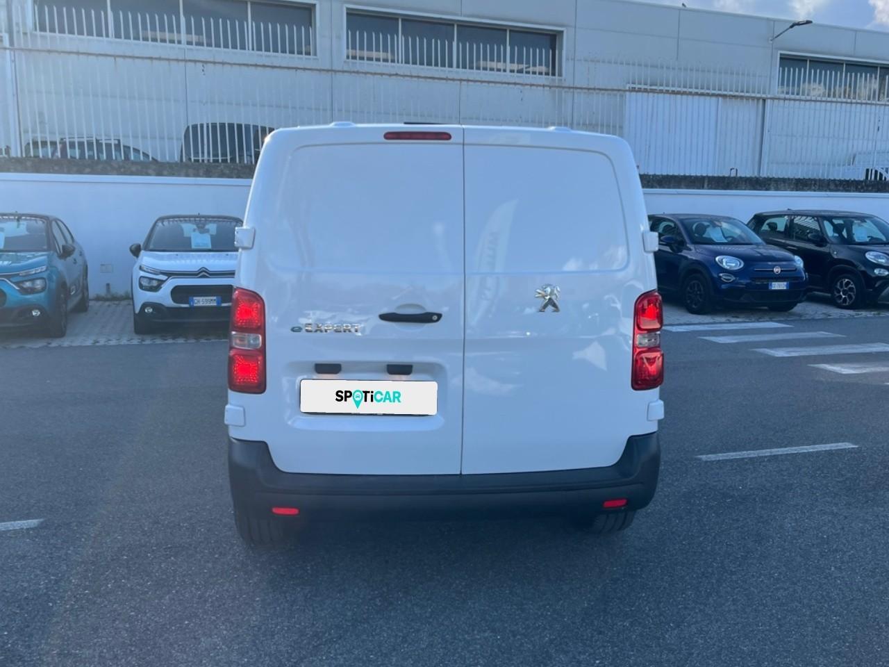 Peugeot Peugeot Expert usata, con computer con velocità media, consumo medio, consumo istantaneo e autonomia