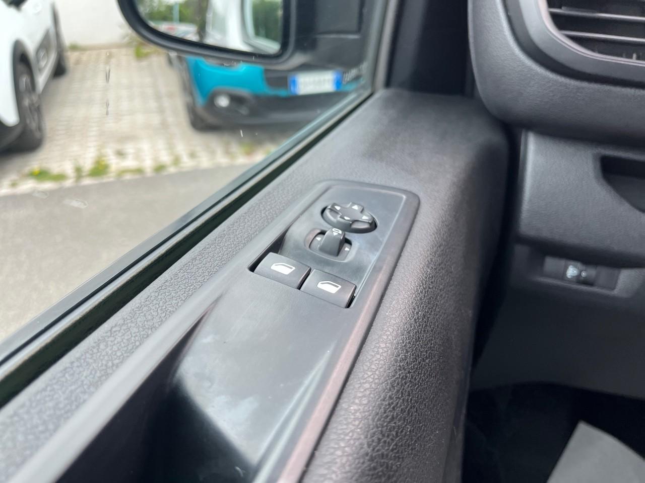 Peugeot Peugeot Expert usata, con alzacristalli elettrici anteriori , numero ad impulso 2