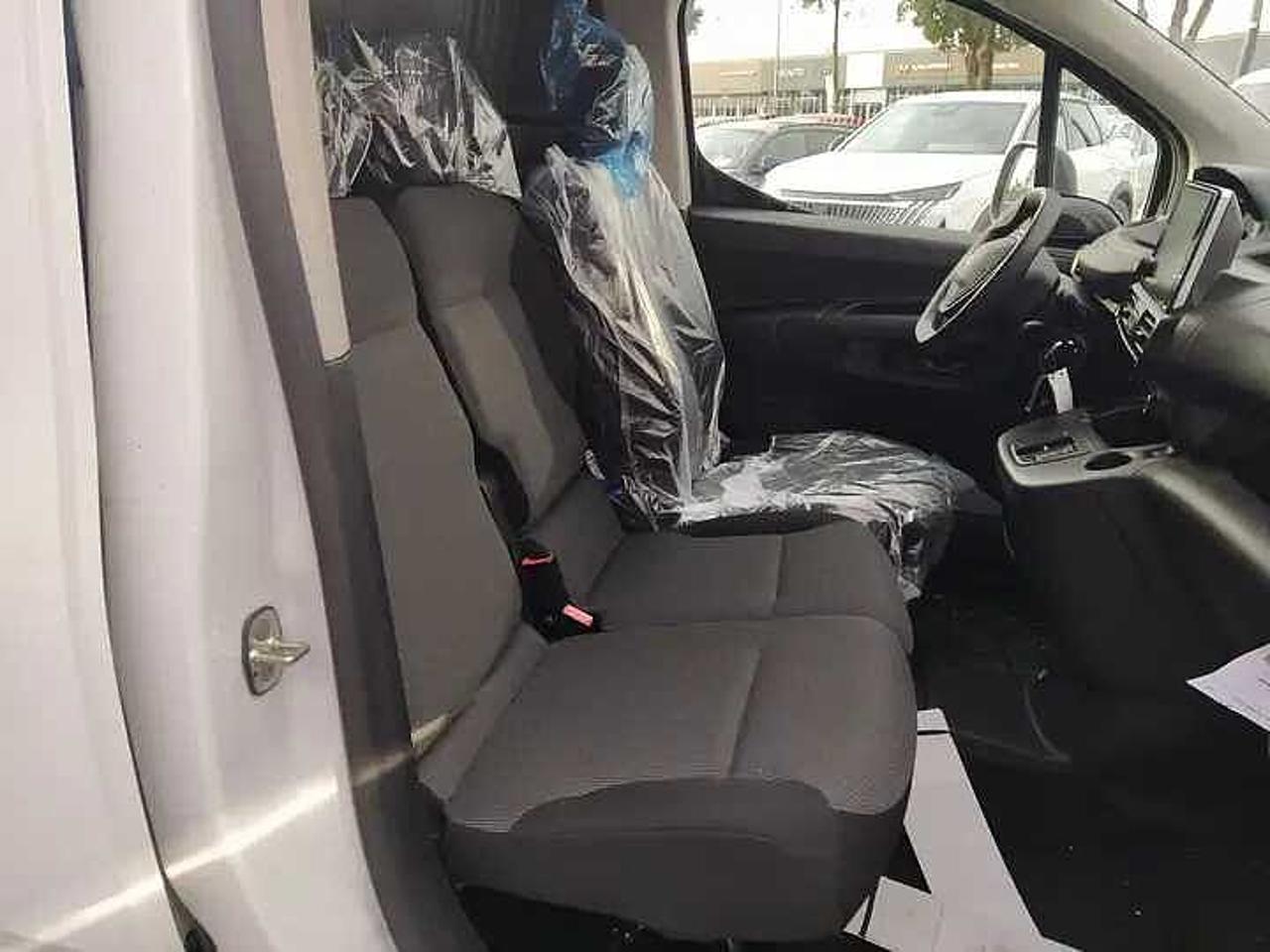 Peugeot Peugeot Partner usata, con 3673