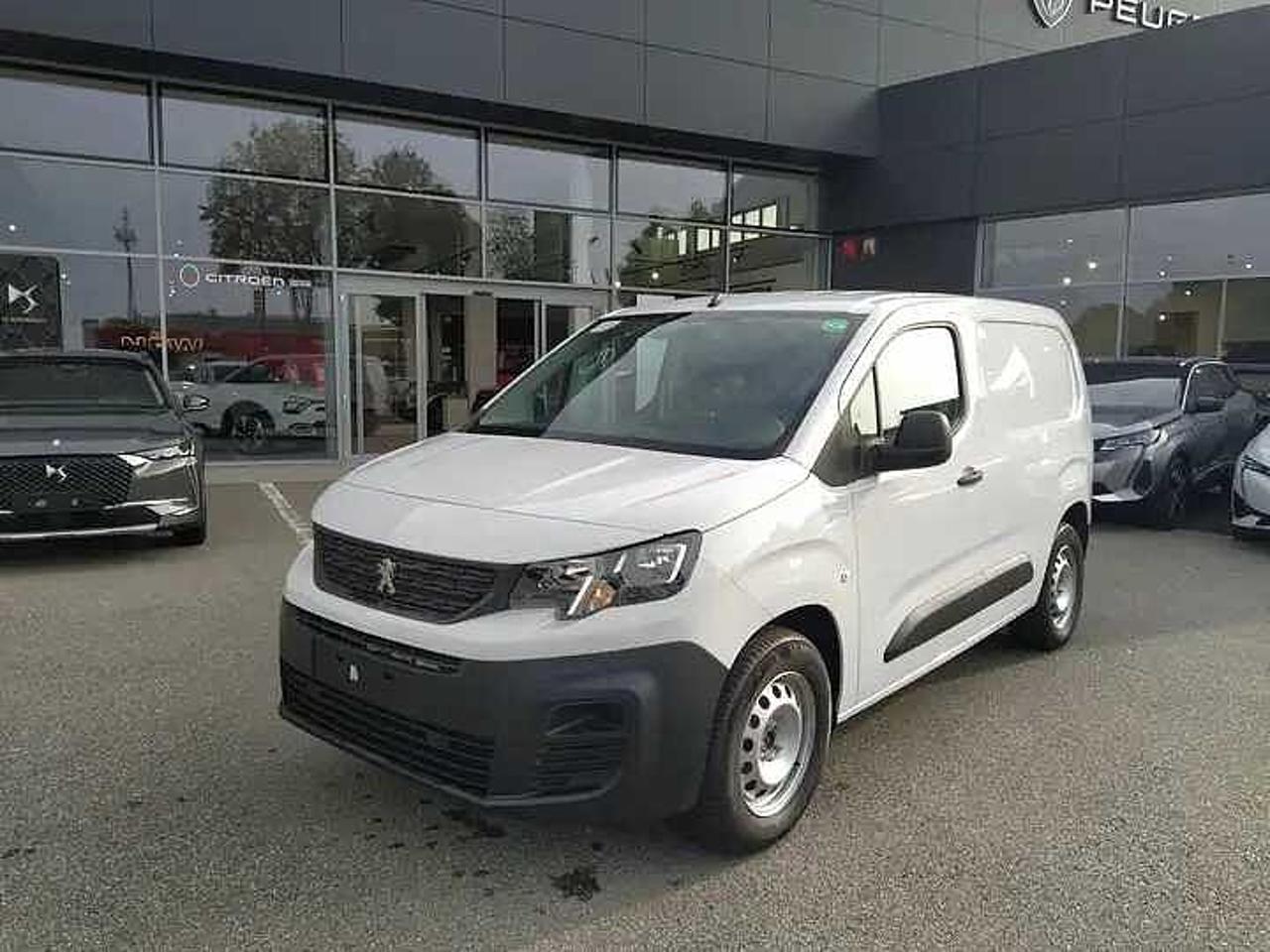 Peugeot Peugeot Partner usata, con allestimento interno: stoffa