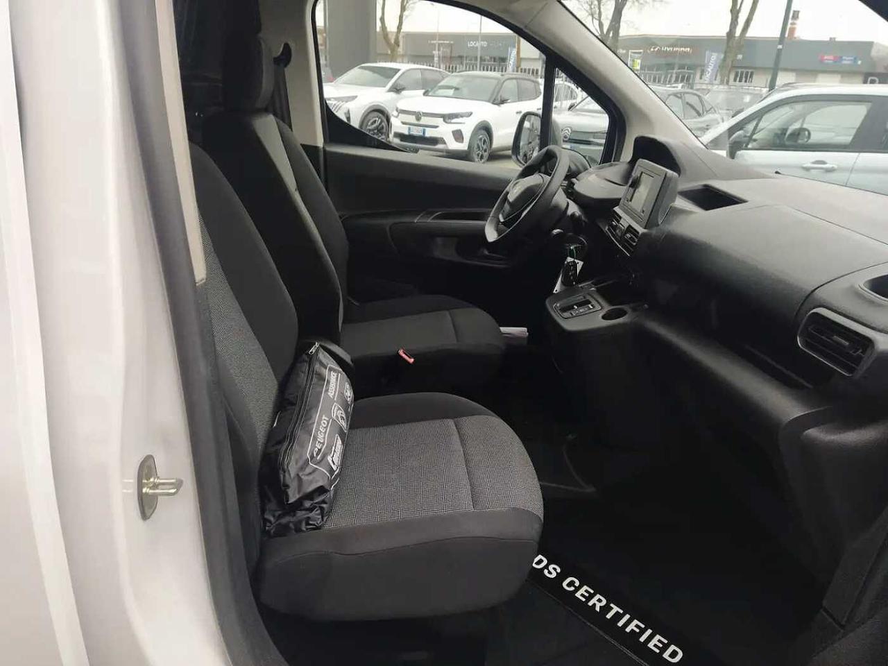 Peugeot Peugeot Partner usata, con 3673