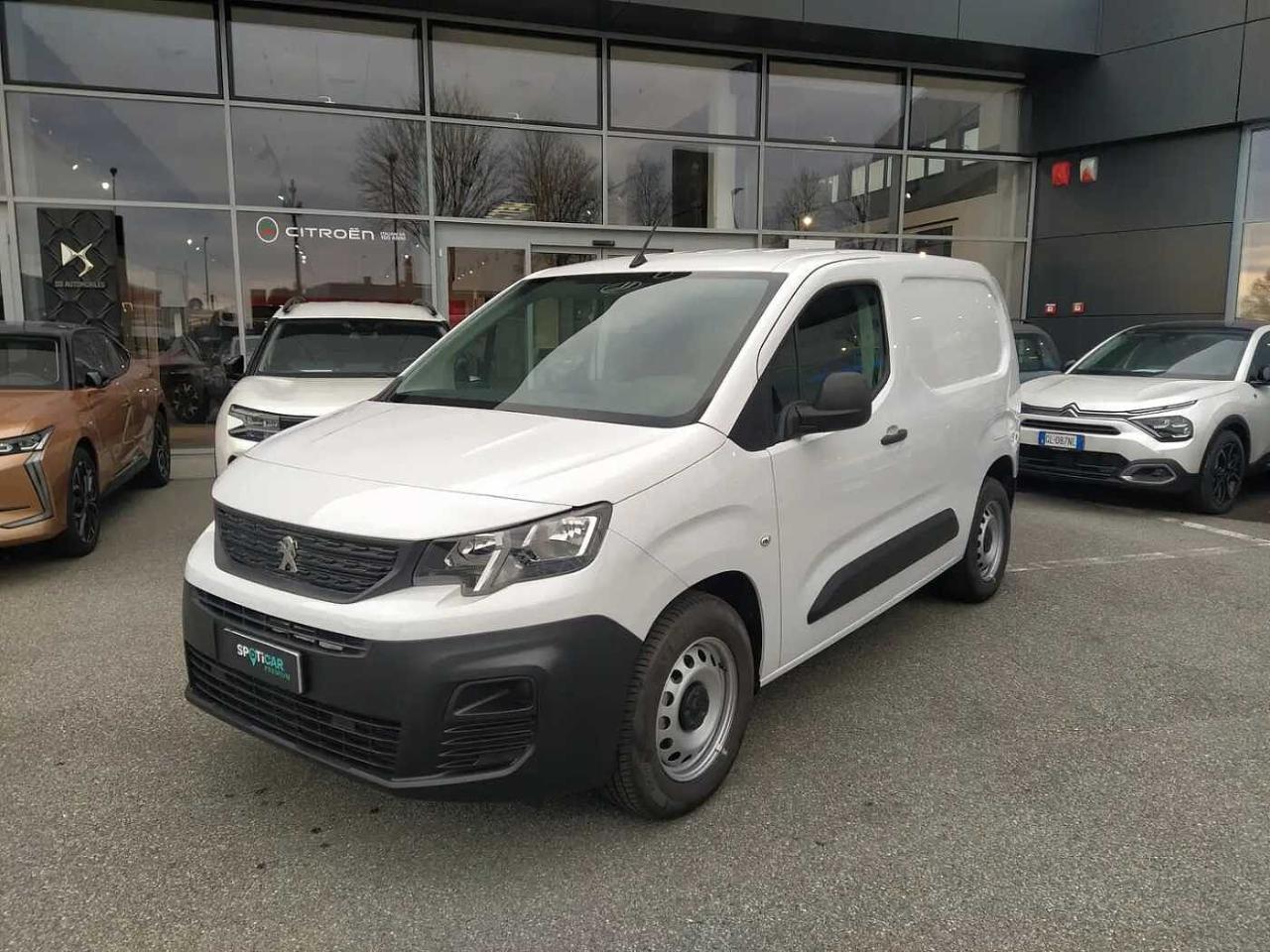 Peugeot Peugeot Partner usata, con allestimento interno: stoffa