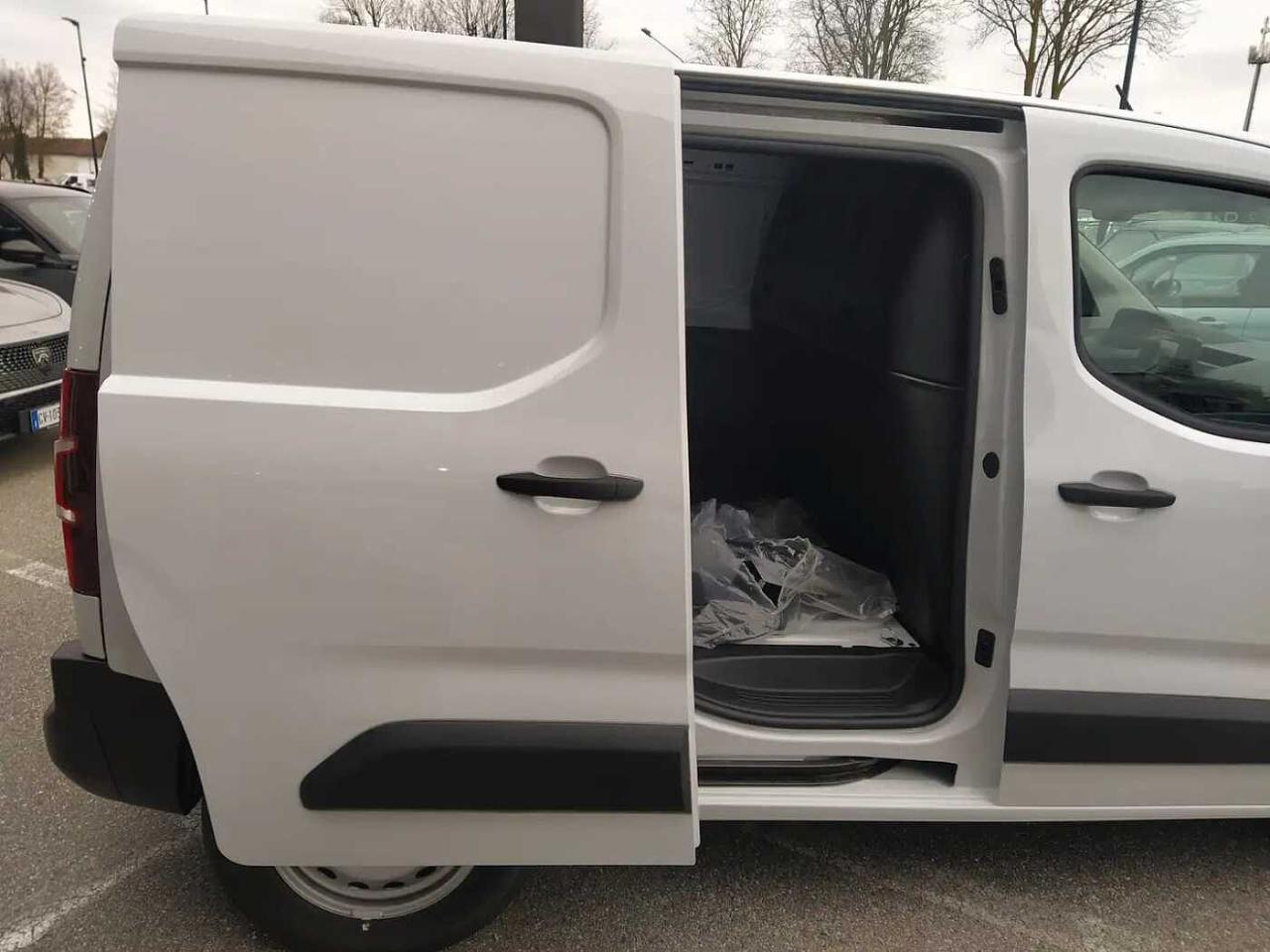 Peugeot Peugeot Partner usata, con barre porta tutto