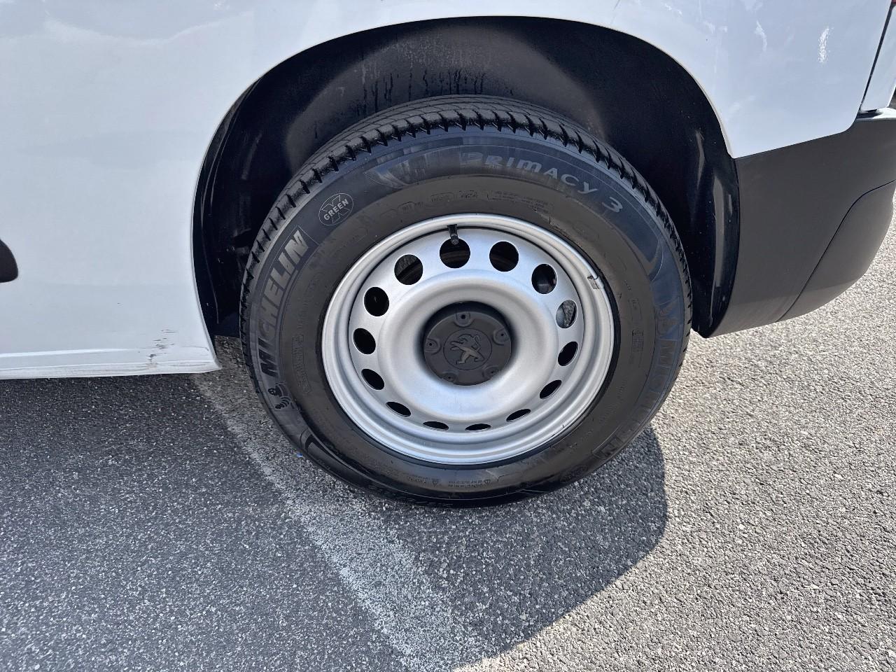 Peugeot Peugeot Partner usata, con 4 freni a disco con 2 dischi ventilati