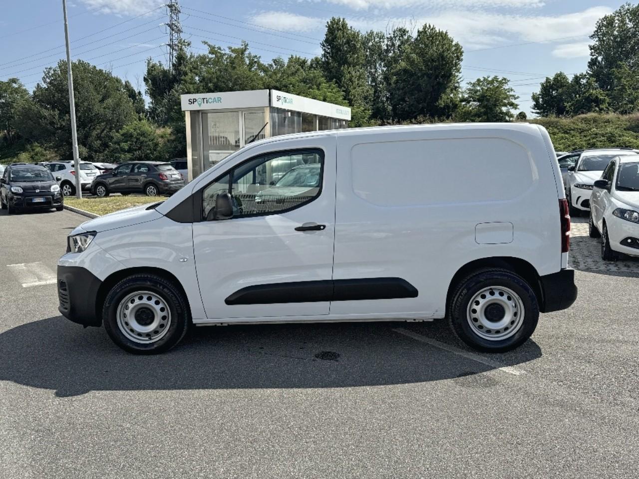 Peugeot Peugeot Partner usata, con compartimento sopra la cabina
