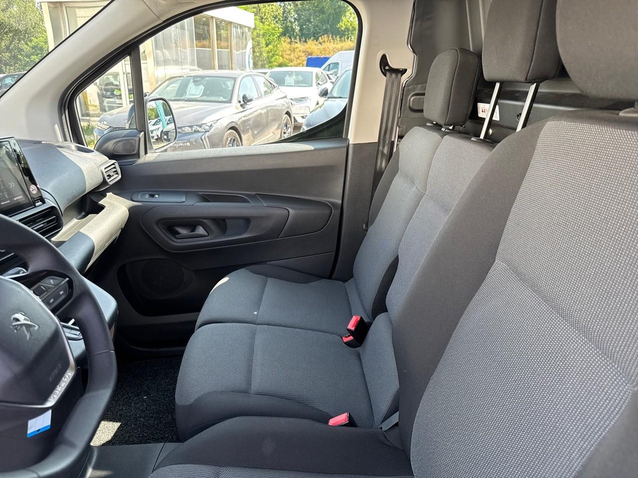 Peugeot Peugeot Partner usata, con 4 altoparlanti