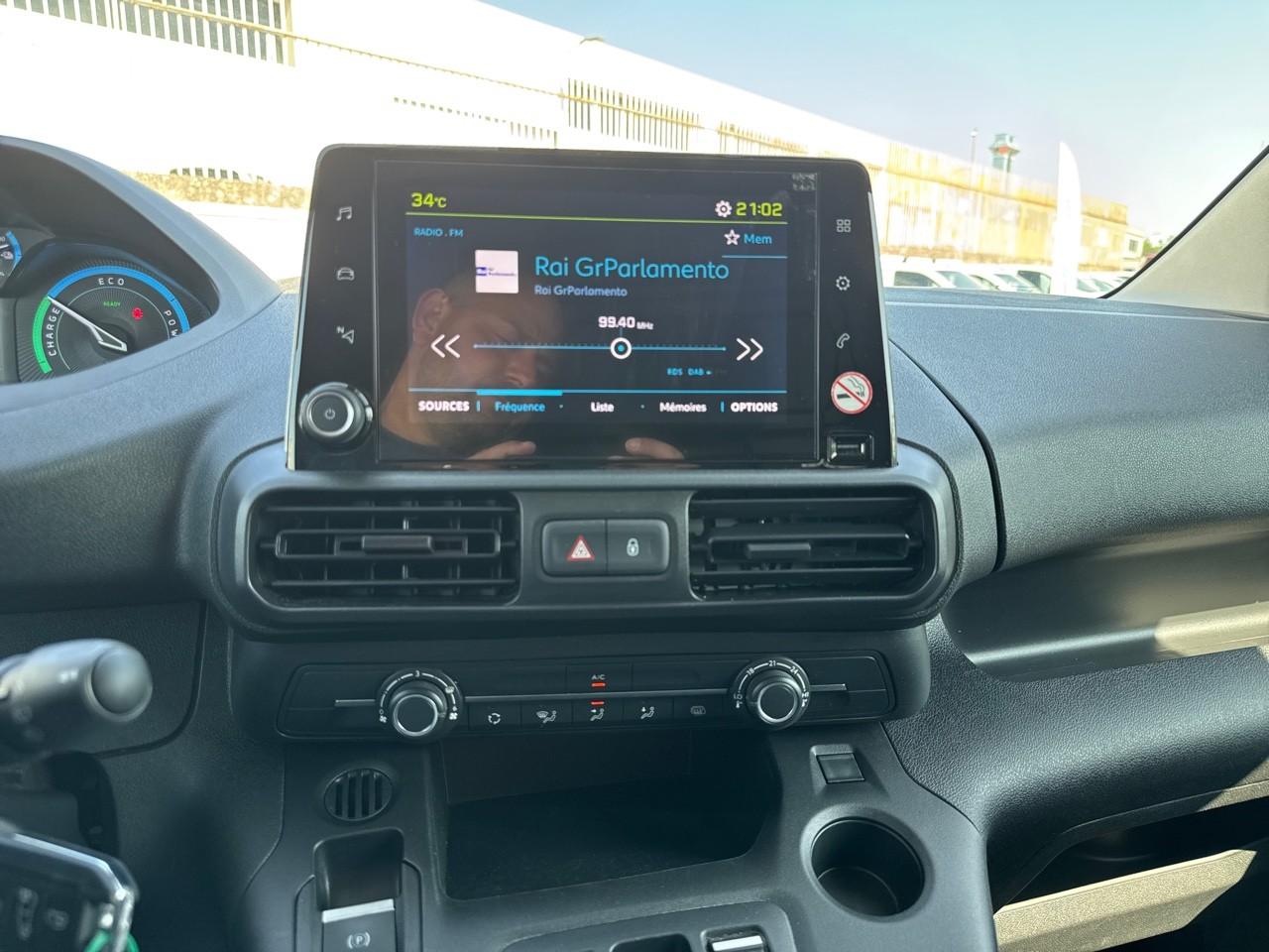 Peugeot Peugeot Partner usata, con alzacristalli elettrici anteriori