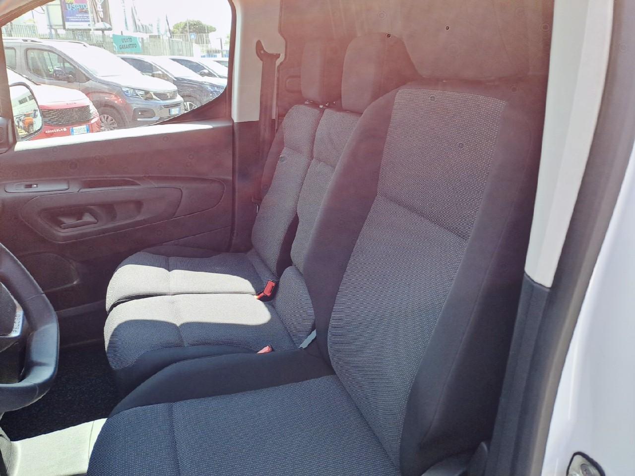 Peugeot Peugeot Partner usata, con 4 altoparlanti