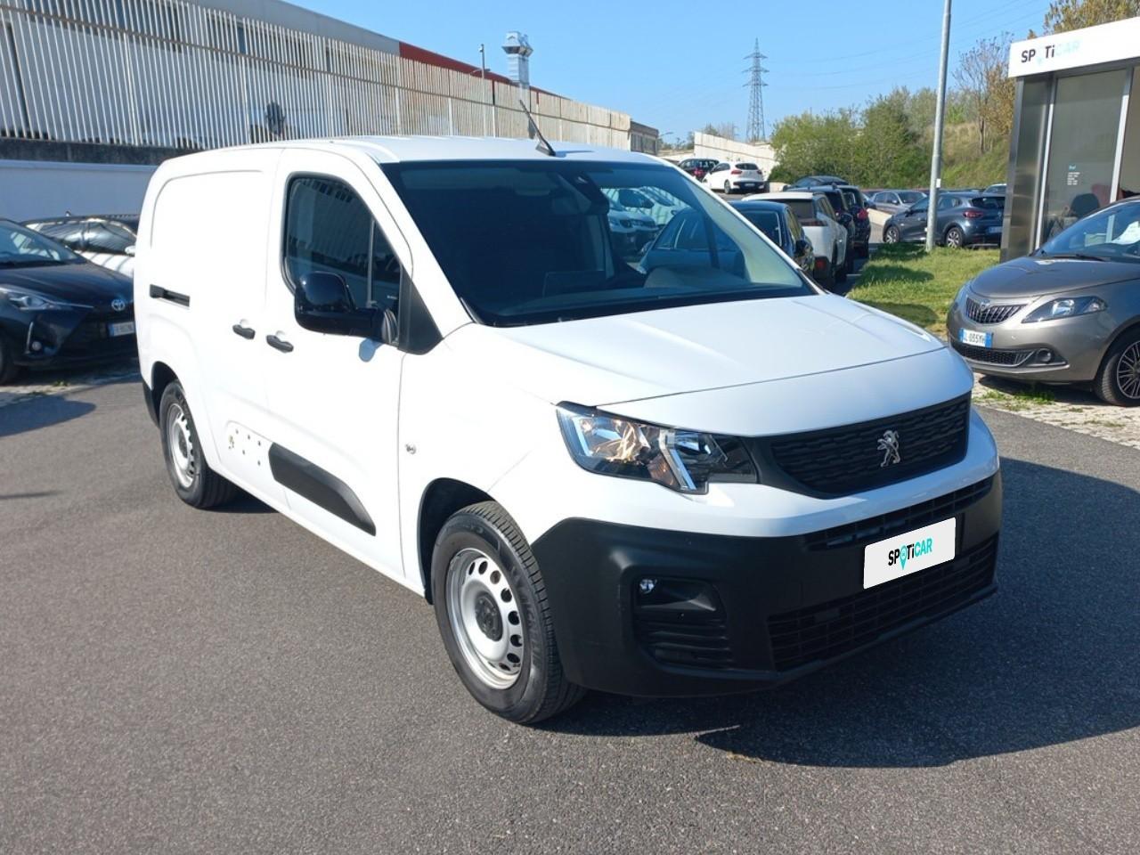 Peugeot Peugeot Partner usata, con comando luci con sensore di oscurità manuale