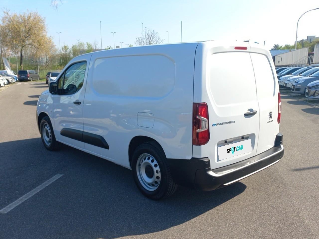 Peugeot Peugeot Partner usata, con connessione bluetooth