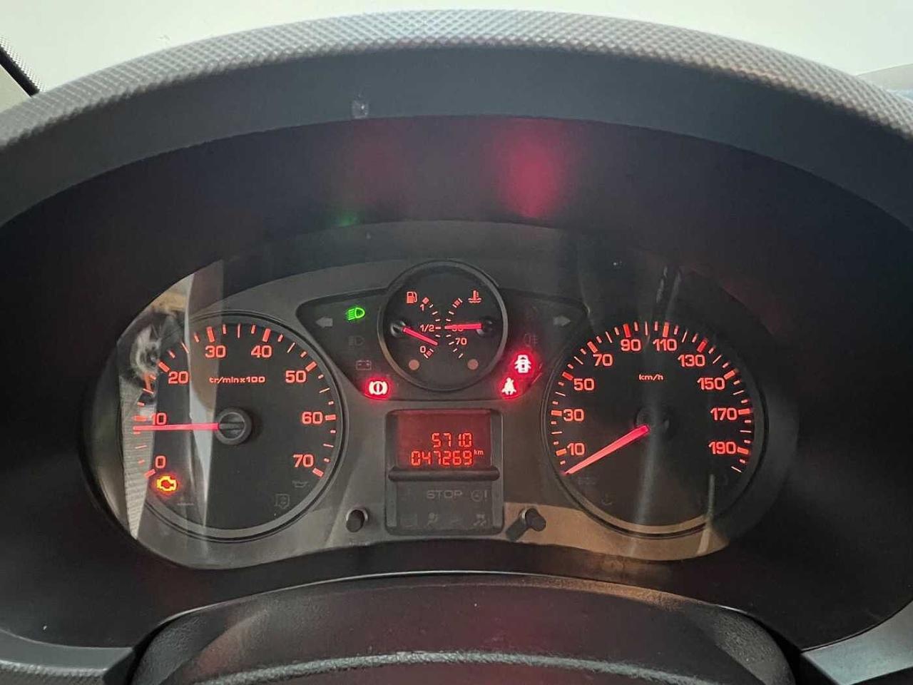 Peugeot Peugeot Partner usata, con cd-radio