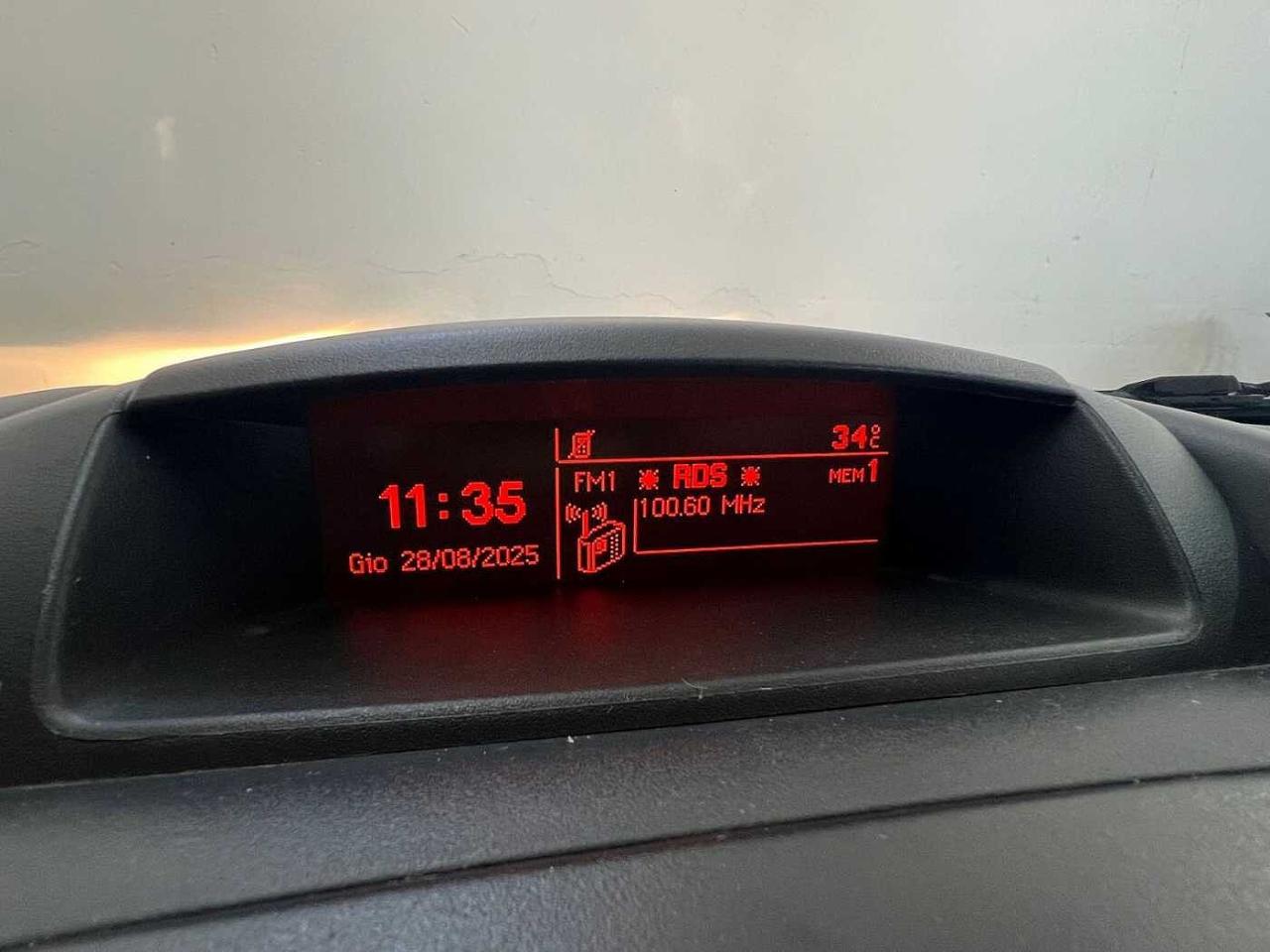 Peugeot Peugeot Partner usata, con controllo di trazione