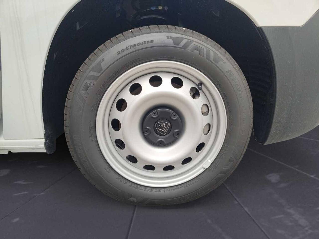 Peugeot Peugeot Partner usata, con 6 marce