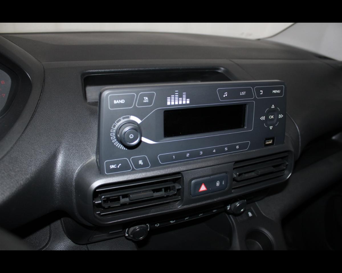 Peugeot Peugeot Partner usata, con alzacristalli elettrici