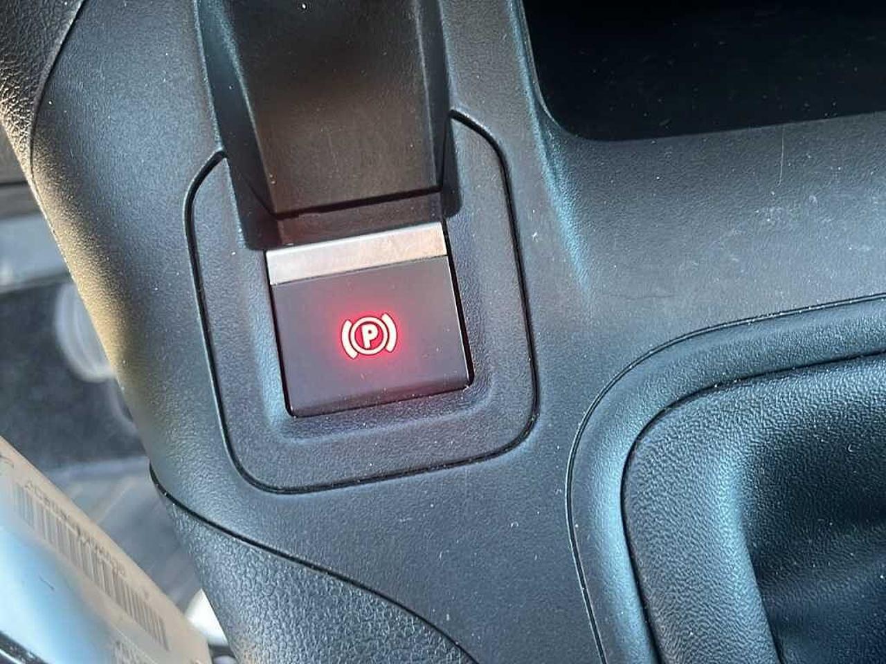 Peugeot Peugeot Partner usata, con accelerazione: 10.3