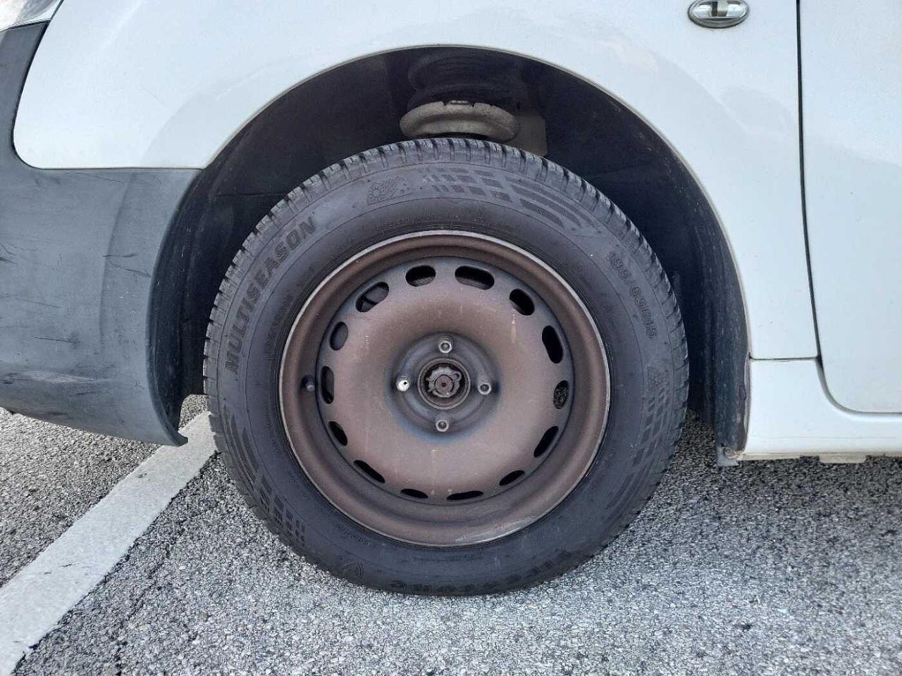 Peugeot Peugeot Partner usata, con 1x Airbag conducente