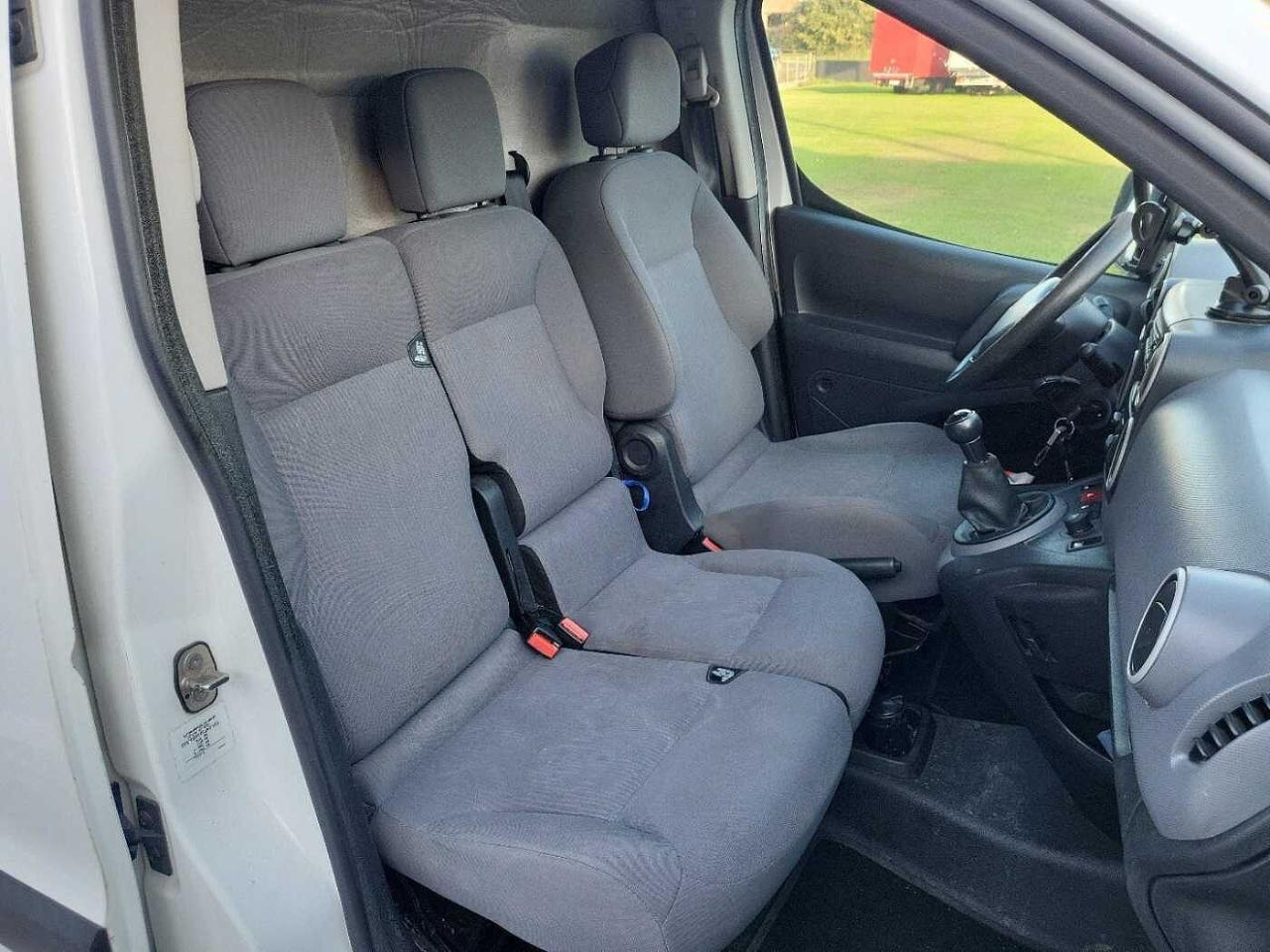 Peugeot Peugeot Partner usata, con 4 porte