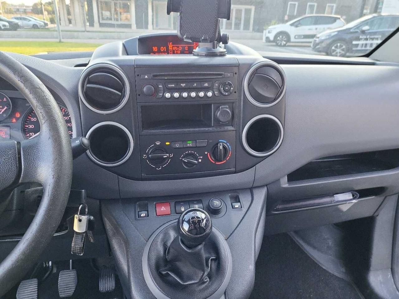 Peugeot Peugeot Partner usata, con controllo di trazione