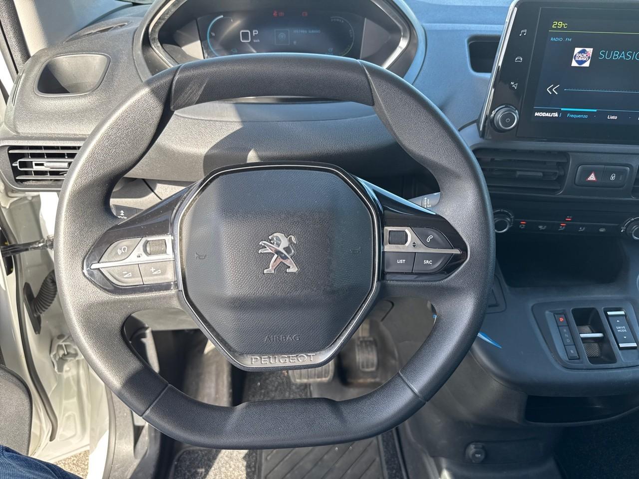 Peugeot Peugeot Partner usata, con chiamata di emergenza