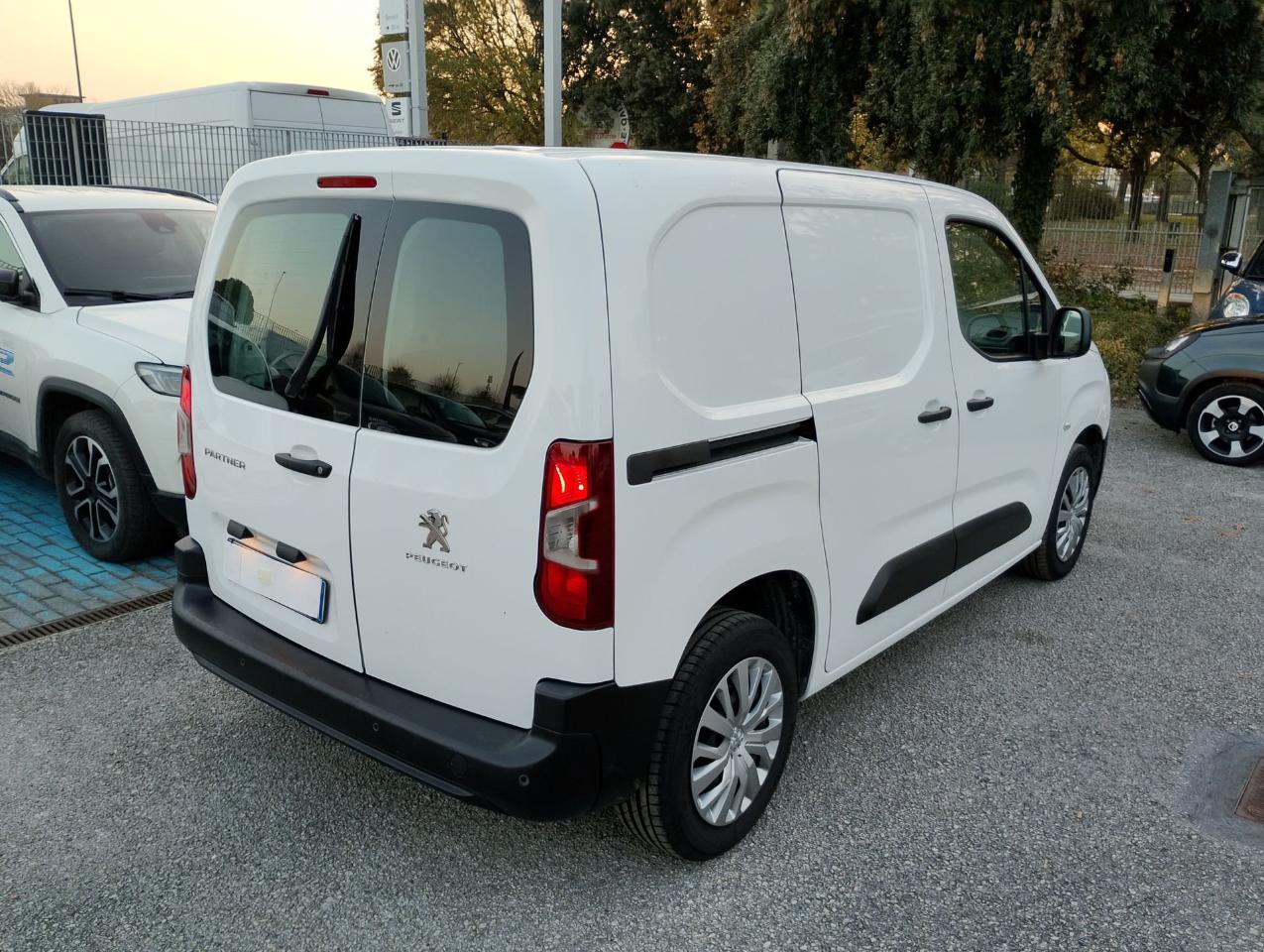 Peugeot Peugeot Partner usata 24