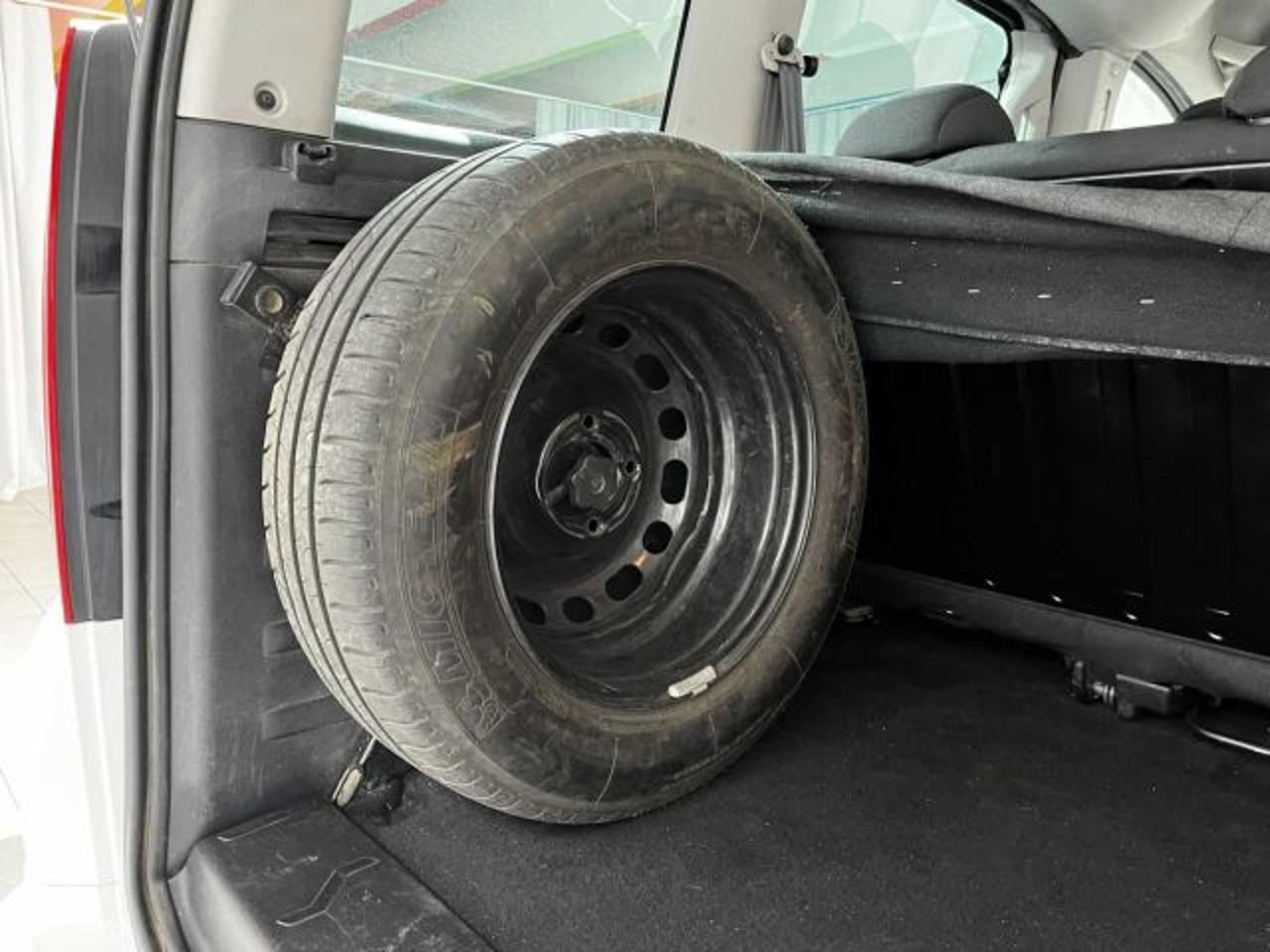 Peugeot Peugeot Partner usata 21