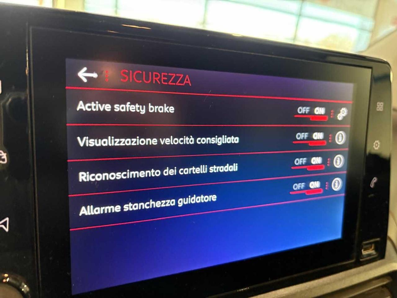 Peugeot Peugeot Rifter usata, con GPS