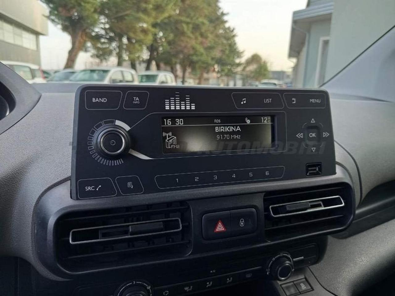 Peugeot Peugeot Rifter usata 23