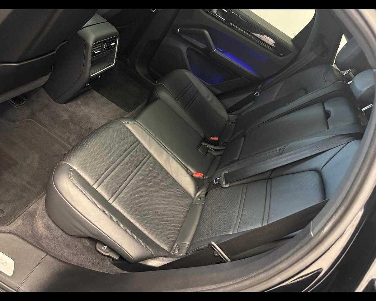 Porsche Porsche Cayenne usata, con specchi elettrici
