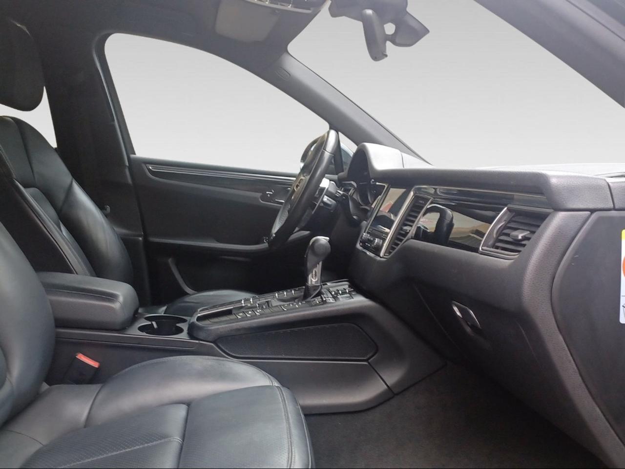 Porsche Porsche Macan usata, con fendinebbia