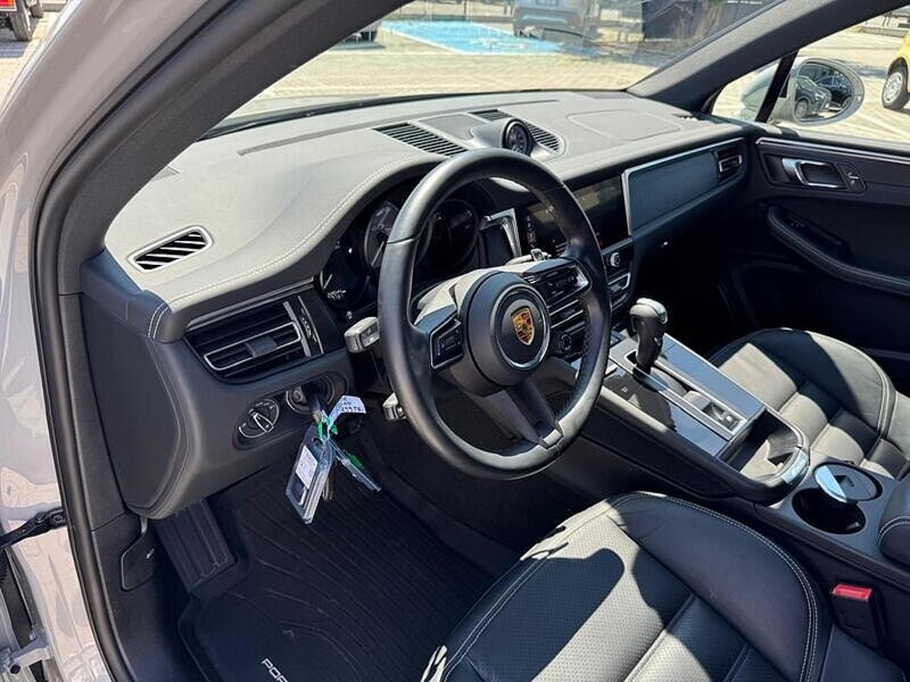 Porsche Porsche Macan usata, con 7 marce