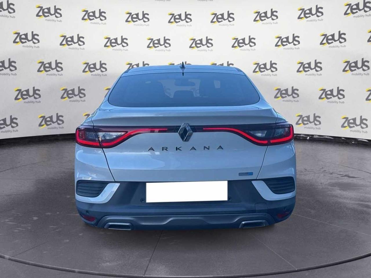 Renault Renault Arkana usata, con armonia interna nero titanio