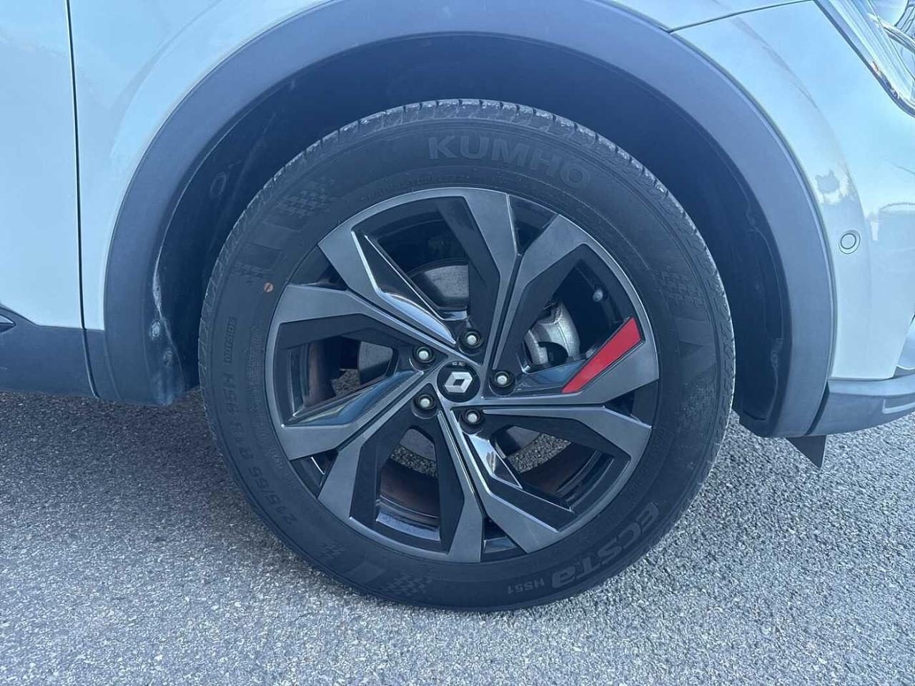 Renault Renault Arkana usata, con battitacco specifico con griffe renault sport