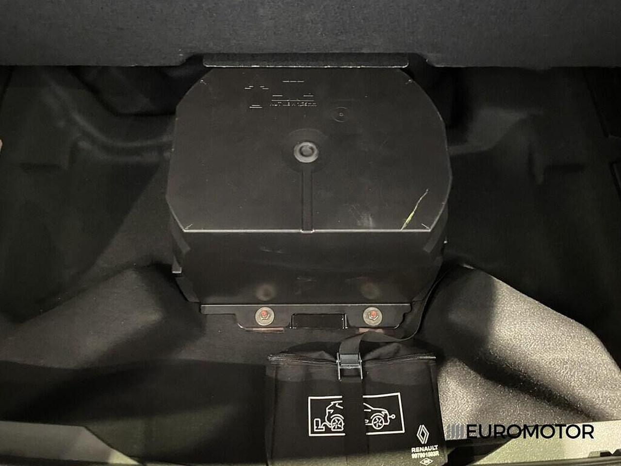 Renault Renault Austral usata, con radio