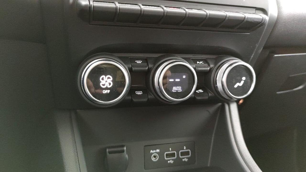 Renault Renault Captur usata, con sensori luce