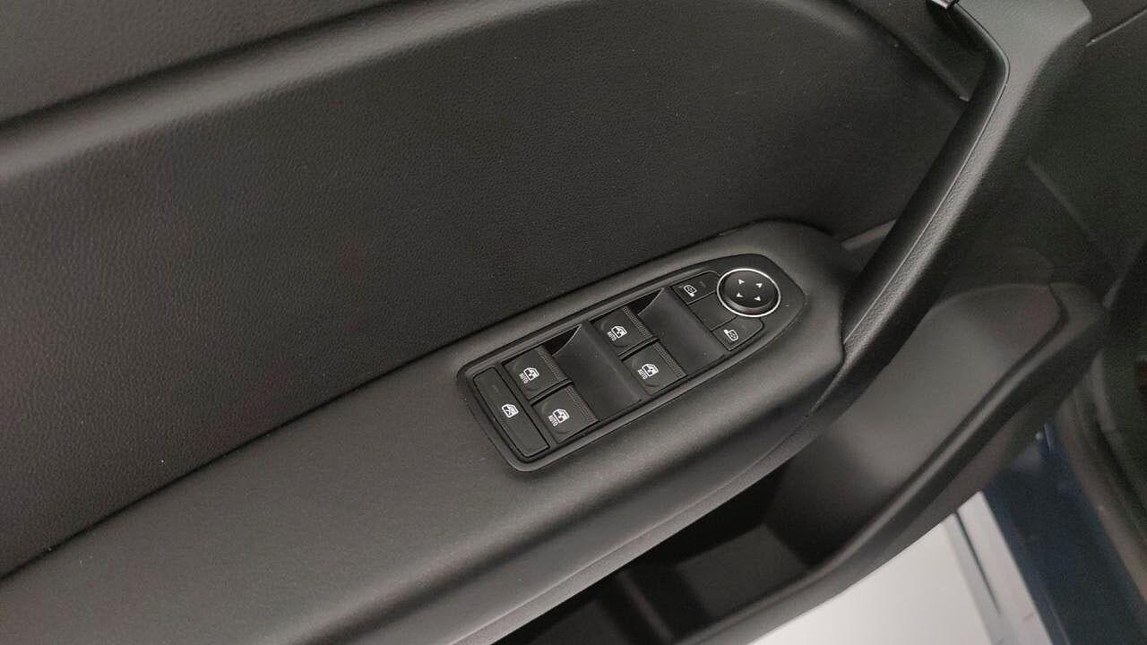 Renault Renault Captur usata, con sensori luce