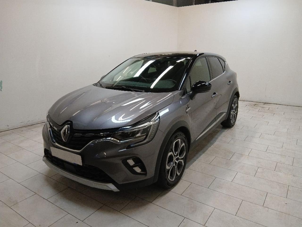 renault captur captur 1.6 e-tech hybrid techno fast track 145cv auto usata