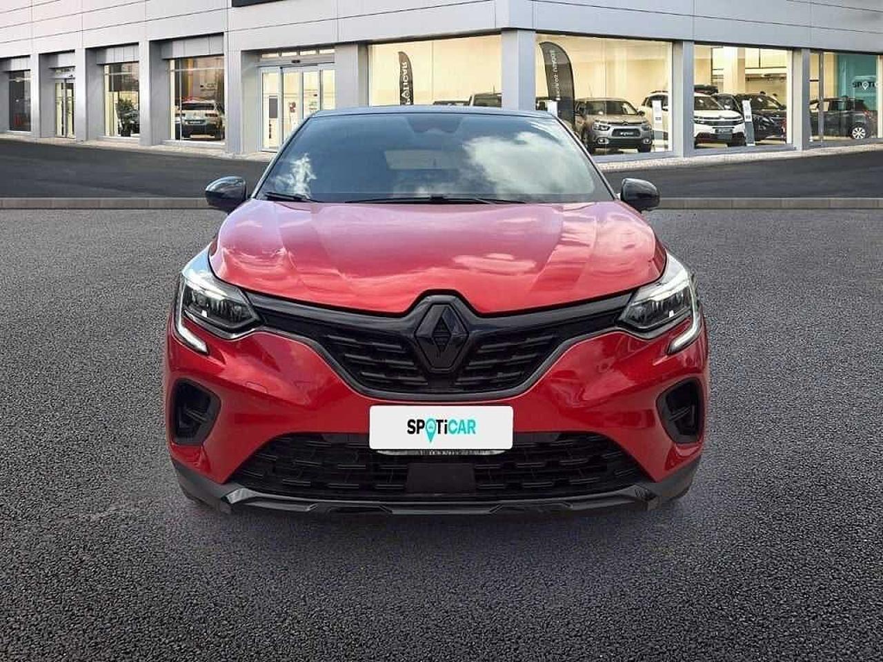 Renault Renault Captur usata, con active emergency brake (frenata di emergenza attiva con riconoscimento pedoni e ciclisti)