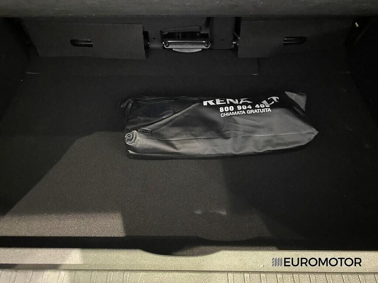 Renault Renault Captur usata, con hill holder