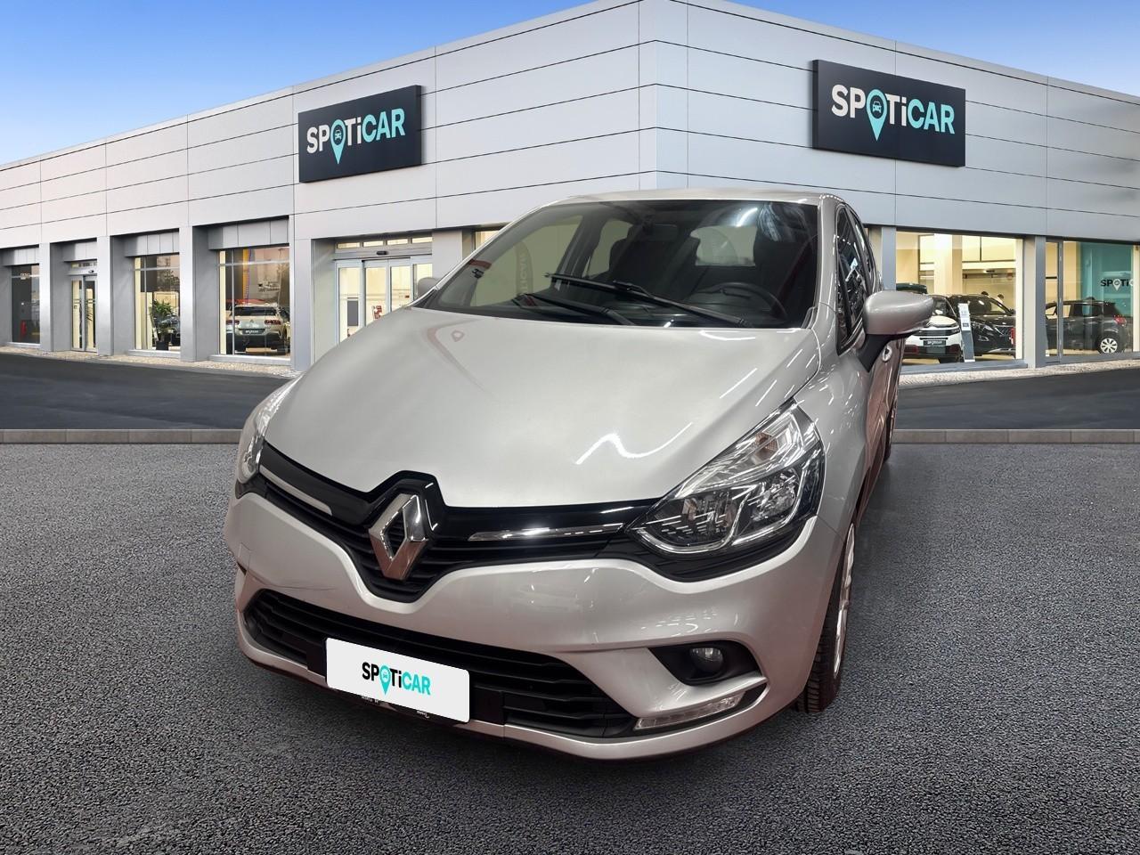 RENAULT RENAULT CLIO Usato Grigio diesel 2019