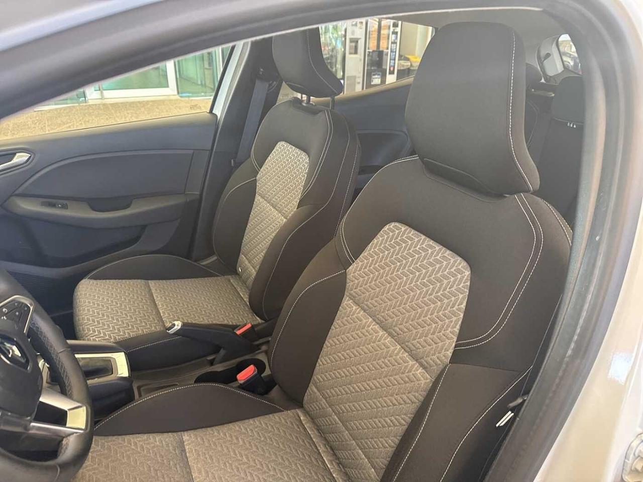 Renault Renault Clio usata, con 5 porte