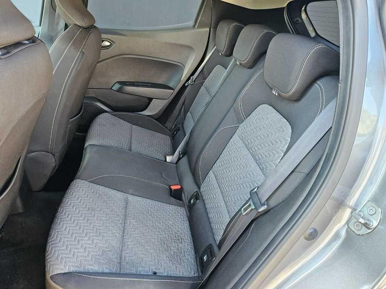 Renault Renault Clio usata, con active emergency brake (frenata di emergenza attiva con riconoscimento pedoni e ciclisti)