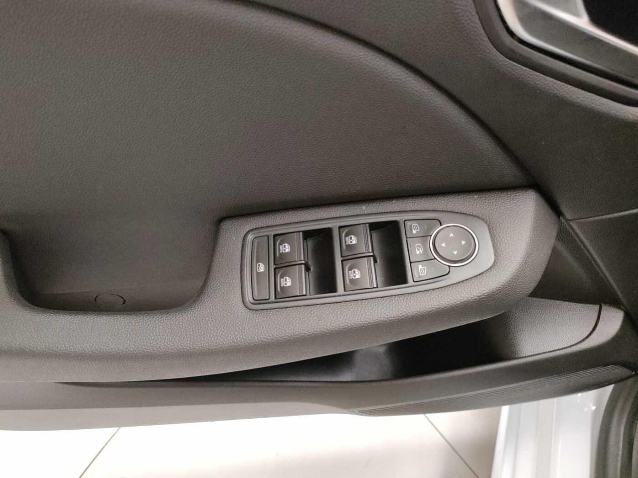 Renault Renault Clio usata, con assistenza alla partenza in salita