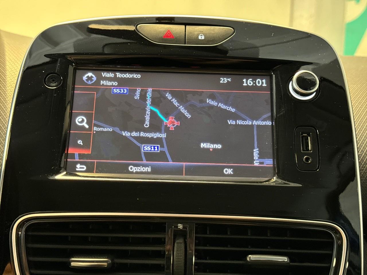Renault Renault Clio usata, con airbag anteriore conducente intelligente, airbag anteriore passeggero intelligente con interrutore di disattivazione